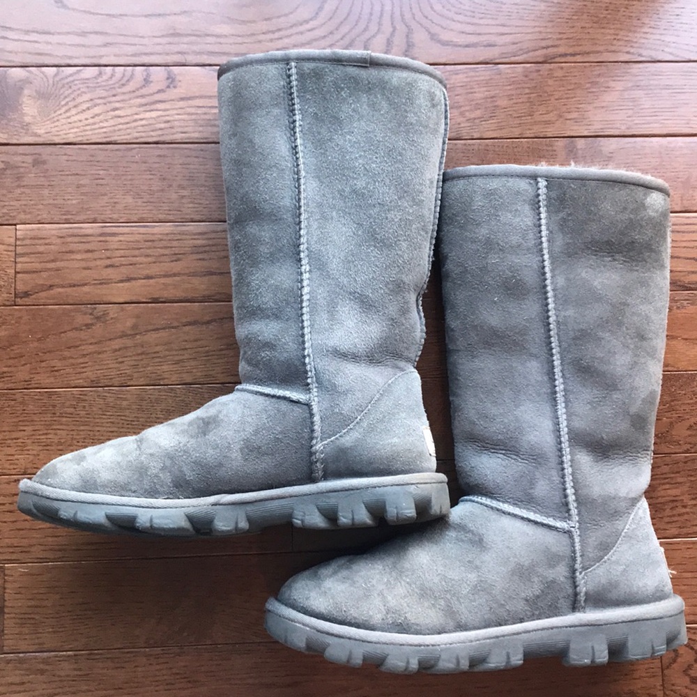 Classic Grey Long Uggs - Picture 3 of 8